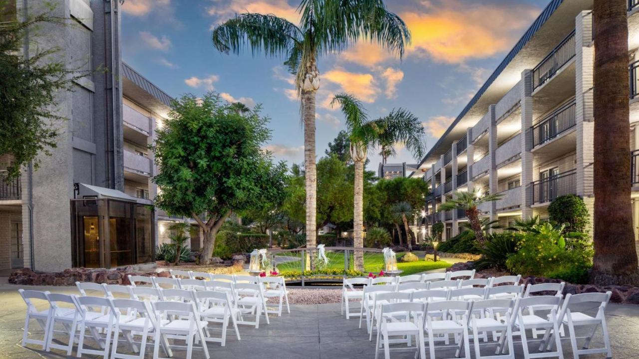 Holiday Inn And Suites Phoenix Airport North By Ihg מראה חיצוני תמונה