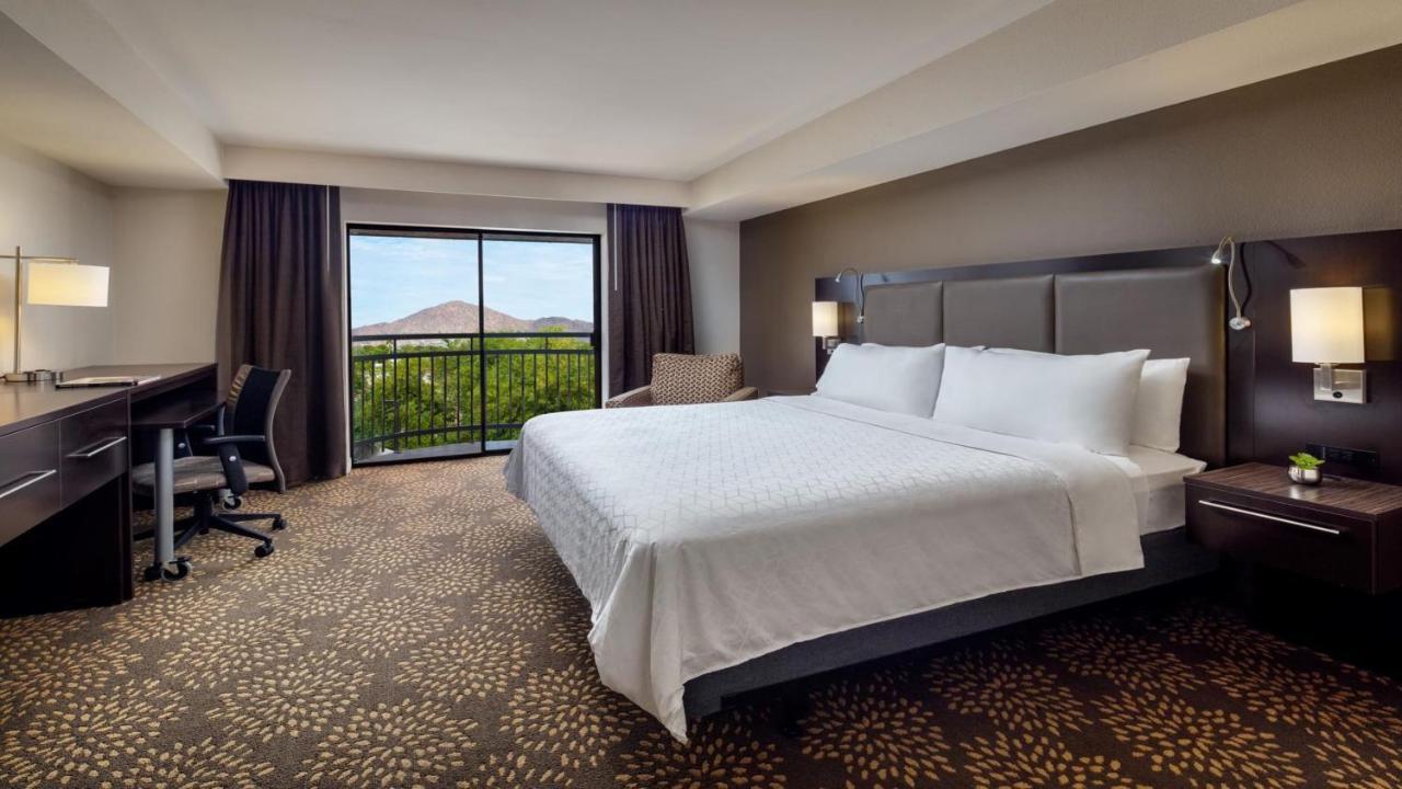 Holiday Inn And Suites Phoenix Airport North By Ihg מראה חיצוני תמונה