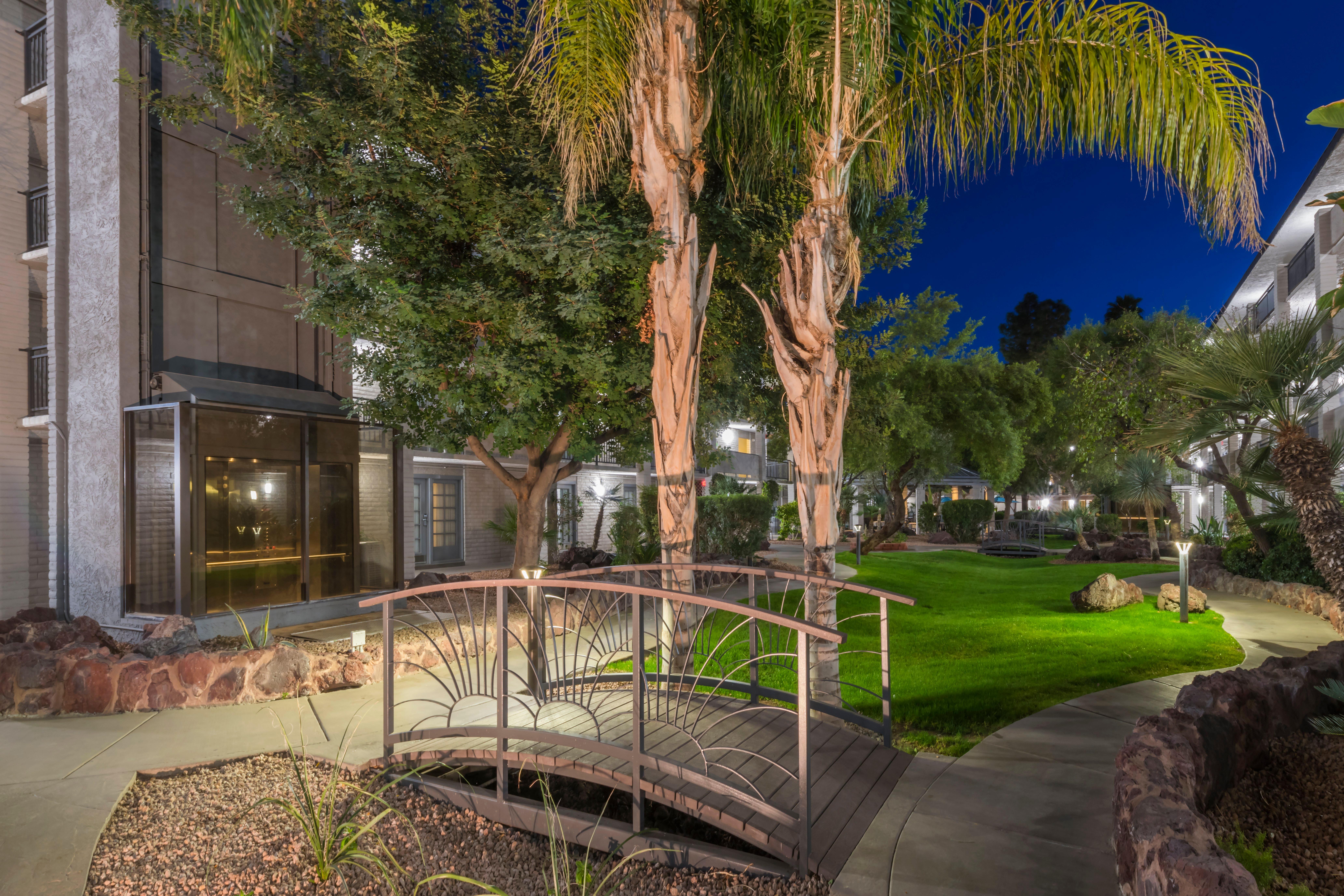 Holiday Inn And Suites Phoenix Airport North By Ihg מראה חיצוני תמונה