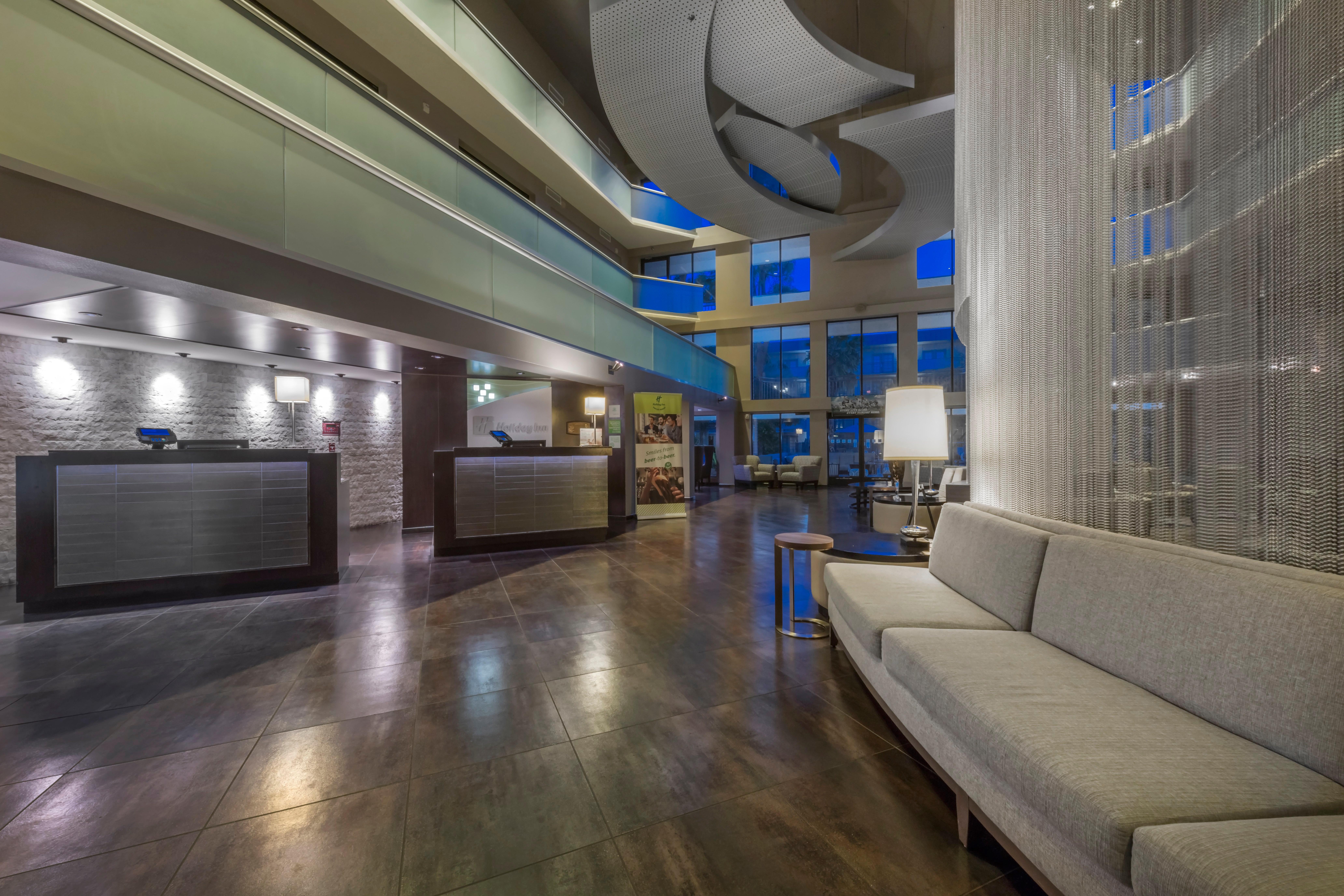 Holiday Inn And Suites Phoenix Airport North By Ihg מראה חיצוני תמונה