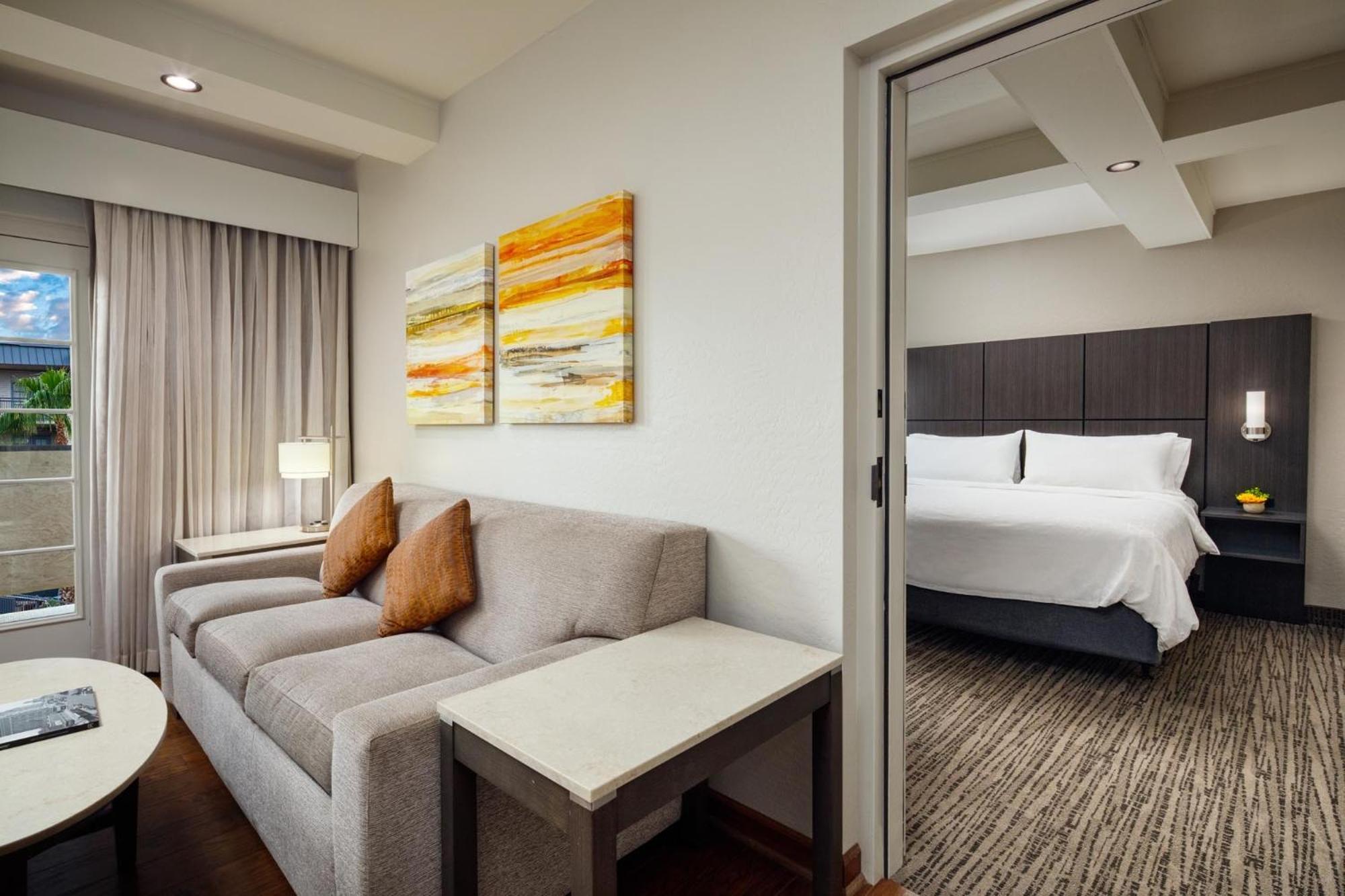 Holiday Inn And Suites Phoenix Airport North By Ihg מראה חיצוני תמונה