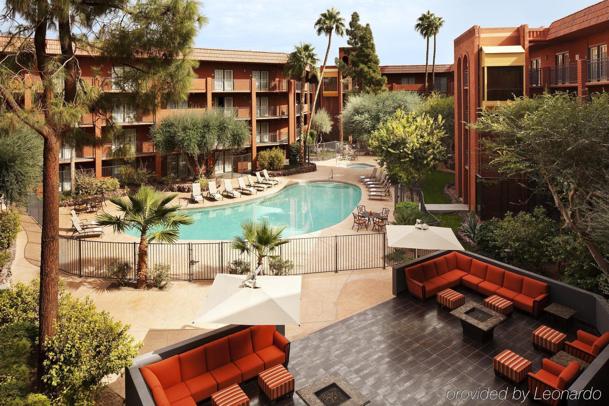 Holiday Inn And Suites Phoenix Airport North By Ihg מראה חיצוני תמונה